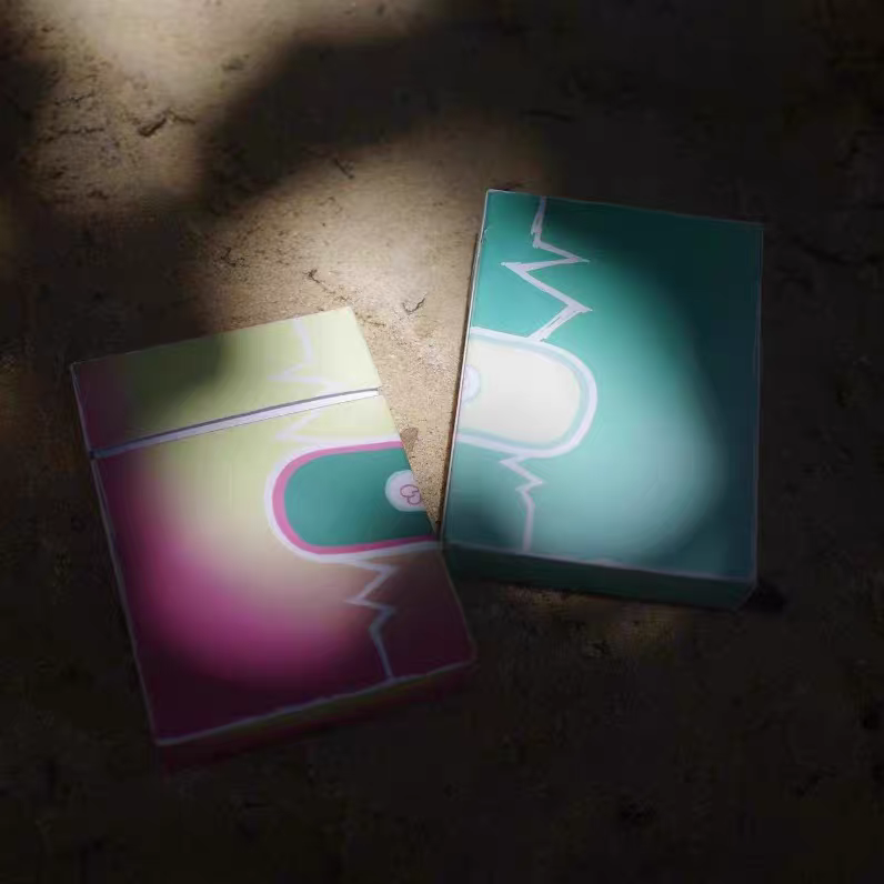 【千葉撲克】現貨 創可貼v4 撲克牌 馬格南專屬牌 撲克牌 第四代 收官之作 花切撲克牌 練習牌 收藏牌 魔術道具-細節圖6