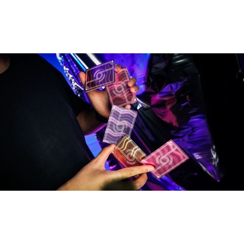 【千葉撲克】現貨 彩虹holo V2 撲克牌 金屬鐳射撲克牌 Tcc 魔術 收藏牌 花切專用 禮物 紙牌 渡邊燙金-細節圖9