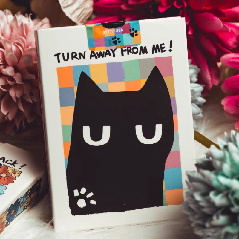 【千葉撲克】現貨 小黑貓撲克牌 標準款 典藏款 貓咪撲克牌 花切撲克牌 練習牌 收藏牌 魔術道具 燙金 uspcc 禮物-細節圖3