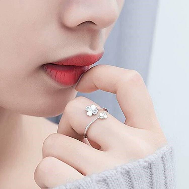 四葉草戒指 開口戒指 幸運草戒指 花朵戒指 森林系指環 戒指女 飾品 可調式戒指 韓版潮流時尚戒指 鋯石戒指 日韓生活館-細節圖3