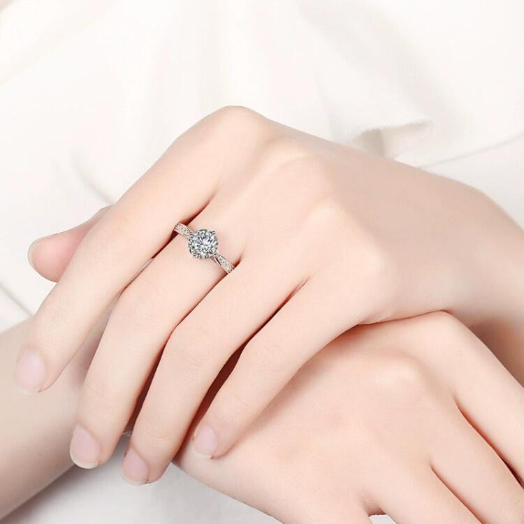 戒指女 滿鑽戒指 仿莫桑鑽戒指 歐美風經典結婚鑽戒 銀戒指 開口可調節戒指 仿真鑽戒 鋯石水鑽戒指 仿鑽石戒指 排鑽戒指-細節圖3