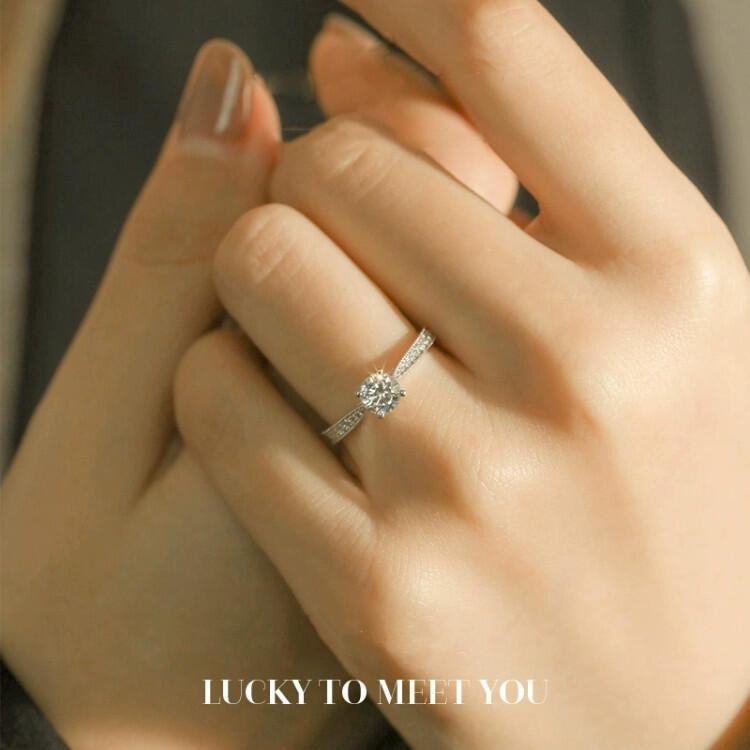 戒指女 滿鑽戒指 仿莫桑鑽戒指 歐美風經典結婚鑽戒 銀戒指 開口可調節戒指 仿真鑽戒 鋯石水鑽戒指 仿鑽石戒指 排鑽戒指-細節圖6