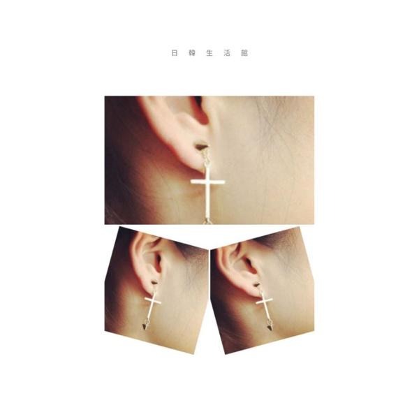 日韓生活館 韓國流行耳飾 十字架耳環 潮女個性耳釘 耳墜 鉚釘吊墜耳環 歐美風潮流飾品 耶穌基督 韓系少女首飾 金屬耳環-細節圖4