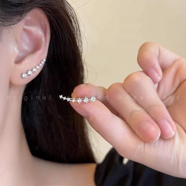 北斗七星耳環 閃鑽鋯石耳環 氣質耳釘 排鑽耳環耳勾 韓國飾品 一排式水鑽耳環 超閃星星耳環 弧形一字耳環 簡約高級感耳飾-細節圖6