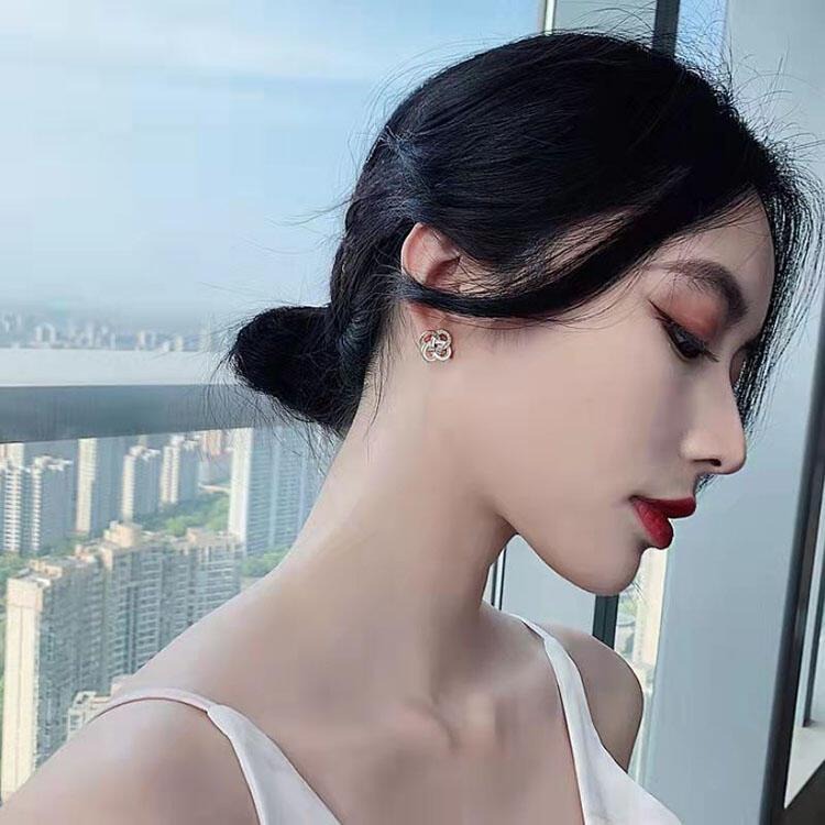 幸運四葉草耳環 韓國簡約氣質耳飾 宮廷風耳環 輕奢高級感鑲鑽耳釘 花朵耳環 小香風耳環 時尚百搭飾品 古風耳環 圓圈耳環-細節圖3