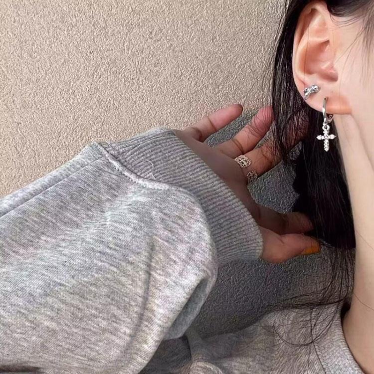 十字架耳環 不對稱耳環 個性耳環 時尚百搭耳飾 龐克風飾品 金屬耳環 耳扣 水鑽耳環 小巧十字架耳釘 滿鑽耳環 簡約耳環-細節圖6