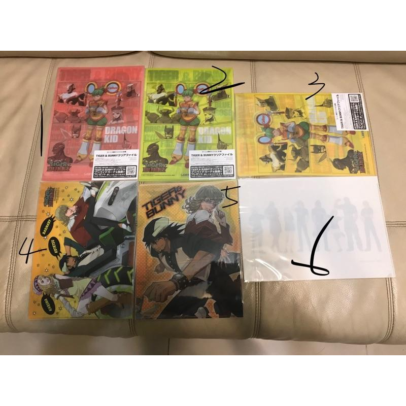 (八怪 現貨)TIGER&BUNNY A4資料夾-細節圖2