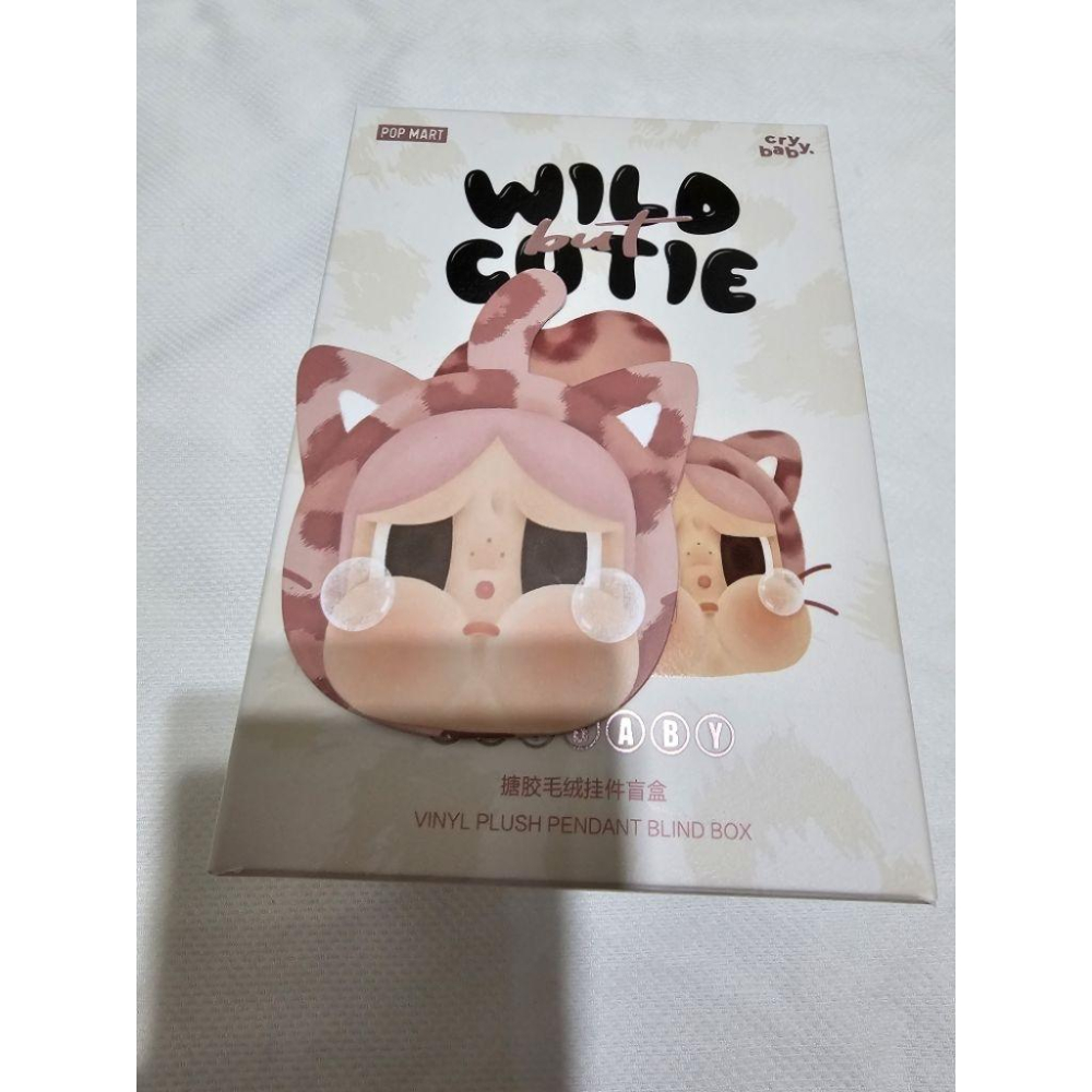 POP MART 泡泡瑪特 CRYBABY 哭娃 豹豹貓貓系列 搪膠毛絨掛件 毛絨 設計師 玩具 公仔 確認款-細節圖4