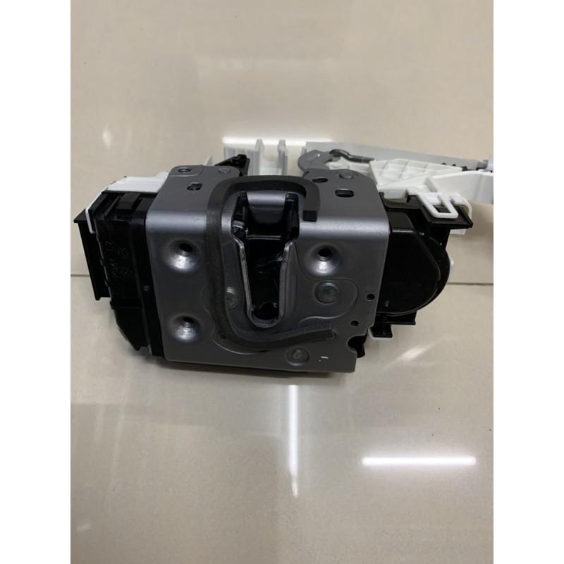 BENZ W204 W212 C207 C218 R172 R231 中控馬達含六角鎖-細節圖3