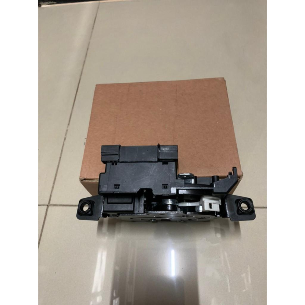 BMW F01 F02 F03 F04 F07GT F10 F15 F31 F85後廂蓋六角鎖51247269543-細節圖3