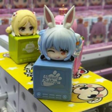 🐟草魚玩具🐟「日版全新現貨」Hololive 兔田佩克拉 姬森璐娜 亞綺·羅森塔爾 FuRyu 趴姿 趴箱  景品 公仔-細節圖3