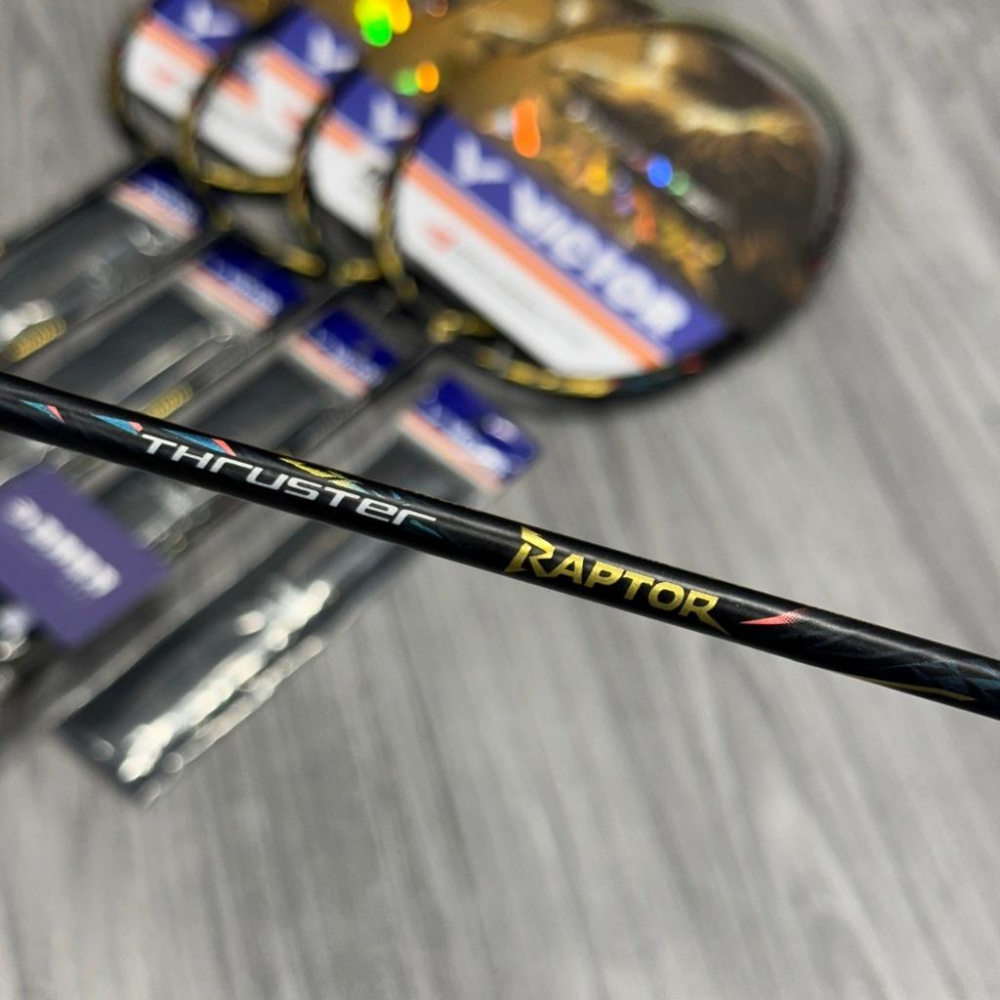 【凱將體育羽球店】VICTOR TK RAPTOR 猛禽 突擊 羽球拍 勝利 黑 進攻 2025 new-細節圖3