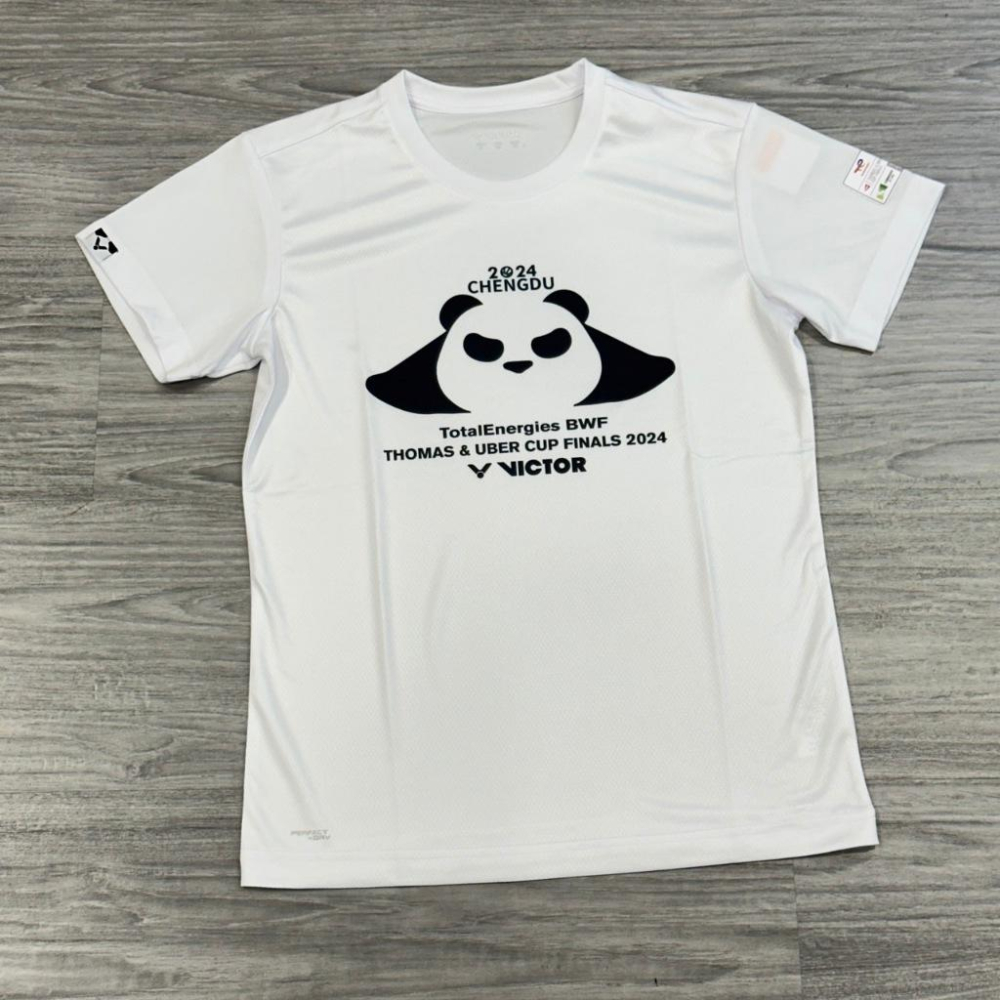 【凱將體育羽球店】VICTOR 2024 湯優盃紀念T恤 TUC2401-細節圖3
