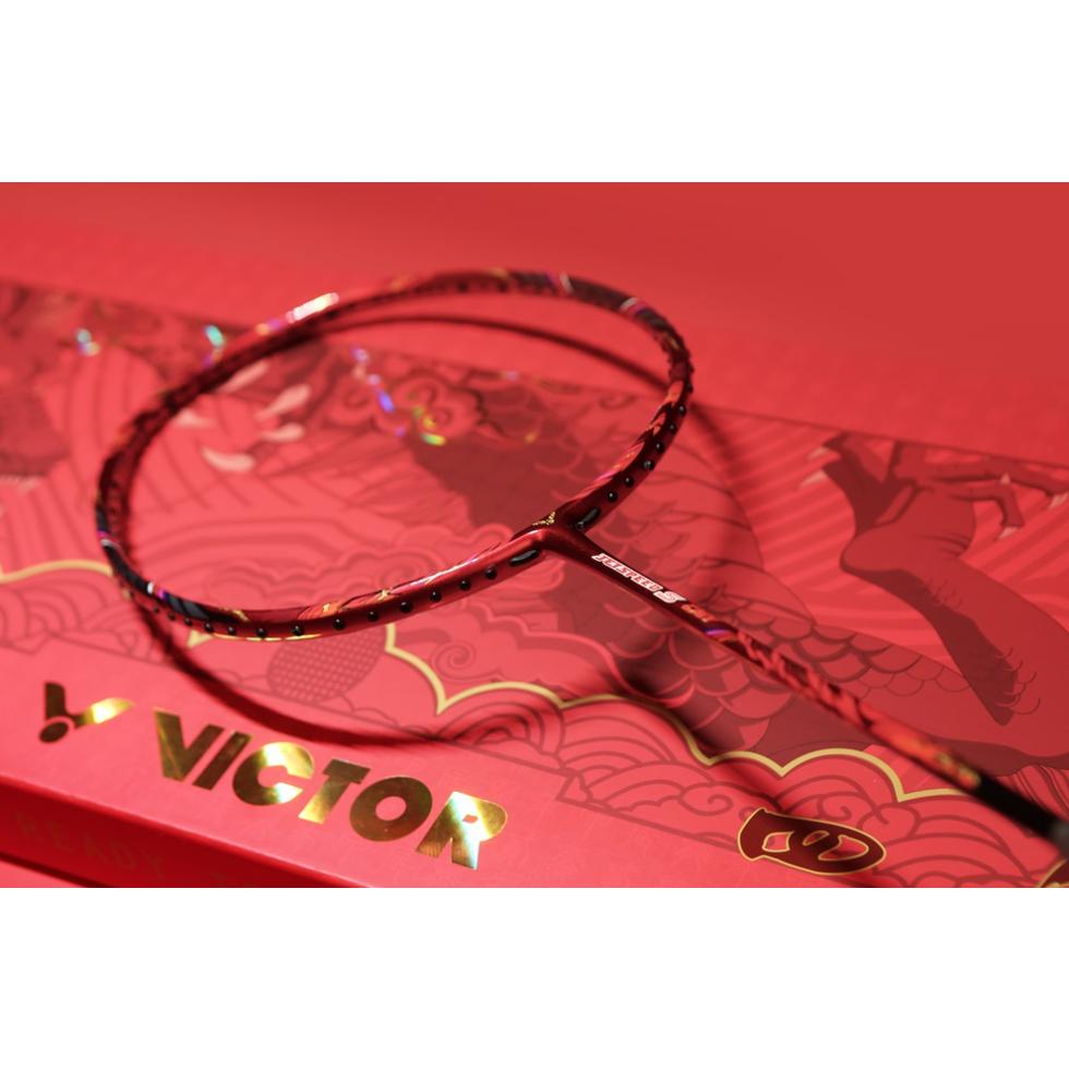 【凱將體育羽球店】勝利 龍年系列 龍騰四海 球拍禮盒 龍年主題球拍、握把布、拍線、主題摺扇 JS-CNY GB D 龍年-細節圖6