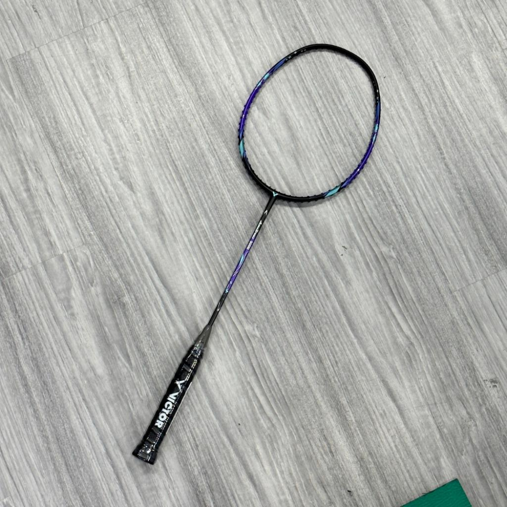 【凱將體育羽球店】VICTOR ARS-8000/9000 新手超推 碳纖維 懸浮握柄 新手熱銷-細節圖2