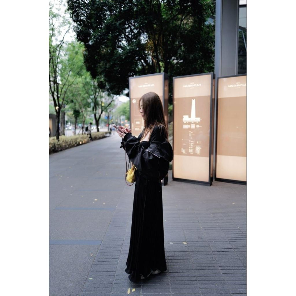 ❤️現貨黑/紅/灰❤️9803輕飄飄落地百摺裙百摺長裙法式長裙氣質長裙-細節圖9