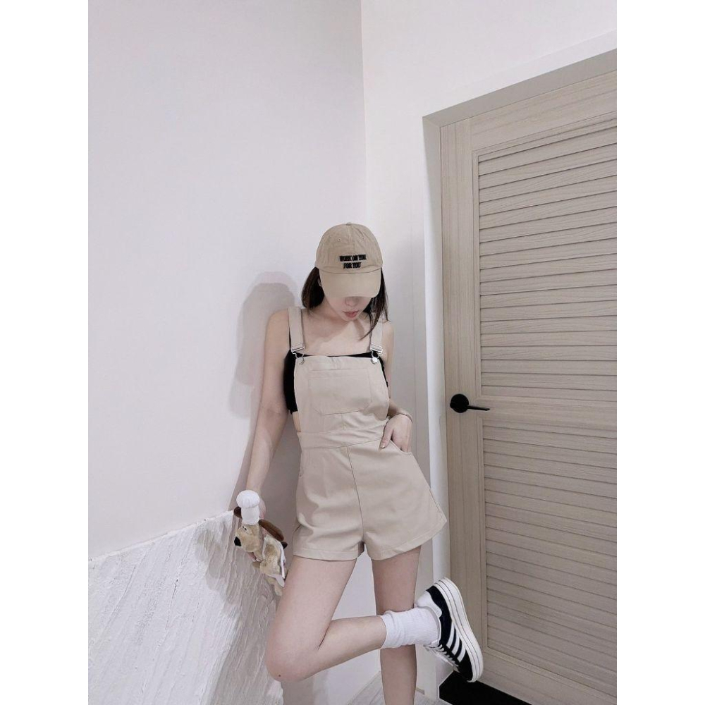 💗現貨黑M💗7055減齡吊帶褲皮褲皮革吊帶褲-細節圖4