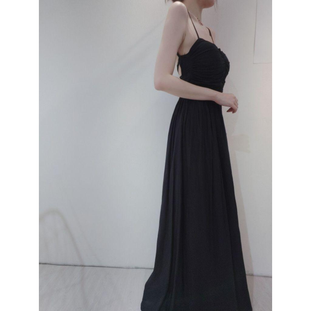 ❤️現貨綠❤️8877細肩帶美胸長洋裝綁帶長洋美背長洋裝傘擺長洋渡假長洋裝-細節圖5