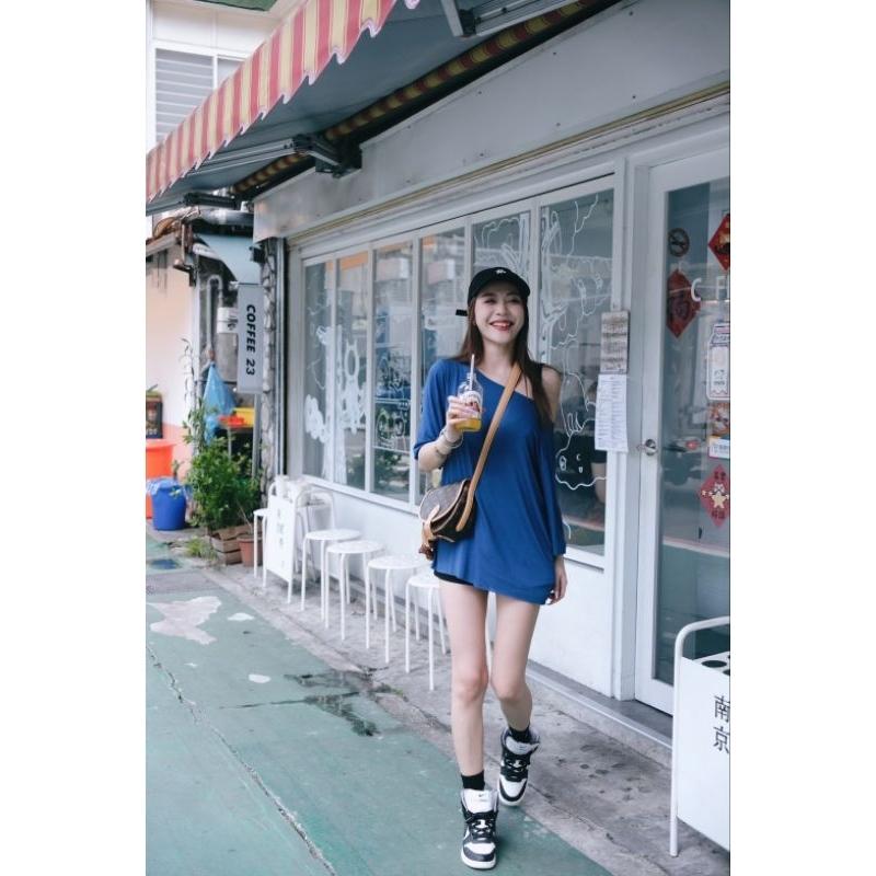 💗現貨黑/白/灰💗5887獨家訂製慵懶大T圓領寬鬆上衣大T恤長版T素T海邊穿搭比基尼穿搭日常穿搭-細節圖3