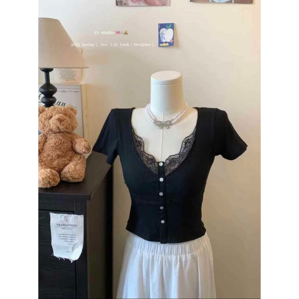 🔥現貨出清秒出🔥條紋金釦上衣/蛋糕背心/西裝背心襯衫/蕾絲罩杯上衣/無袖背心/兩穿罩杯短版衣/全新-細節圖6