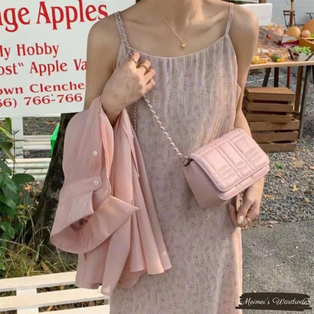 🔥現貨出清秒出🔥只要350_熱賣追加款_百搭鍊條壓紋斜背包/小方包/穿搭包/ins風格/現貨白-細節圖3