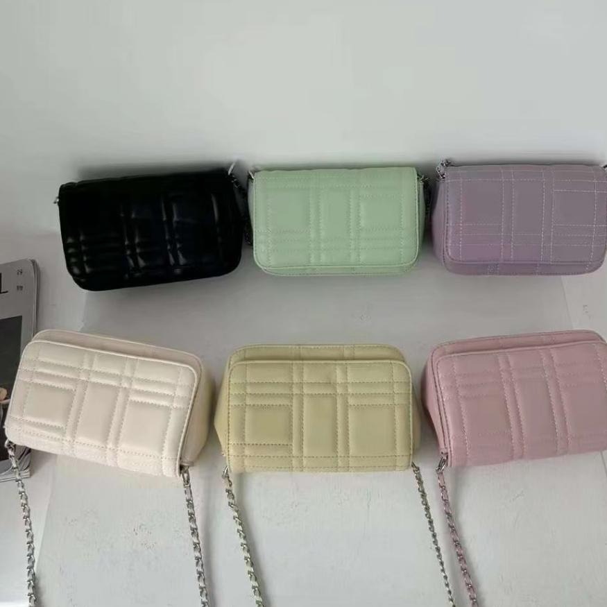 🔥現貨出清秒出🔥只要350_熱賣追加款_百搭鍊條壓紋斜背包/小方包/穿搭包/ins風格/現貨白-細節圖5