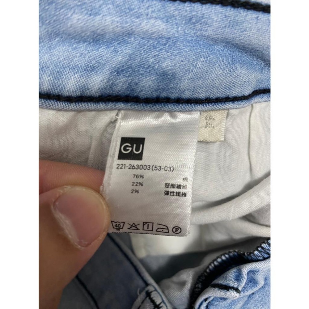 【NG】二手 女 GU 牛仔長褲 藍色 64號【屁股口袋退色】合身 窄管 牛仔褲 淺藍色 淺牛 上課 上班 旅遊 古著-細節圖3