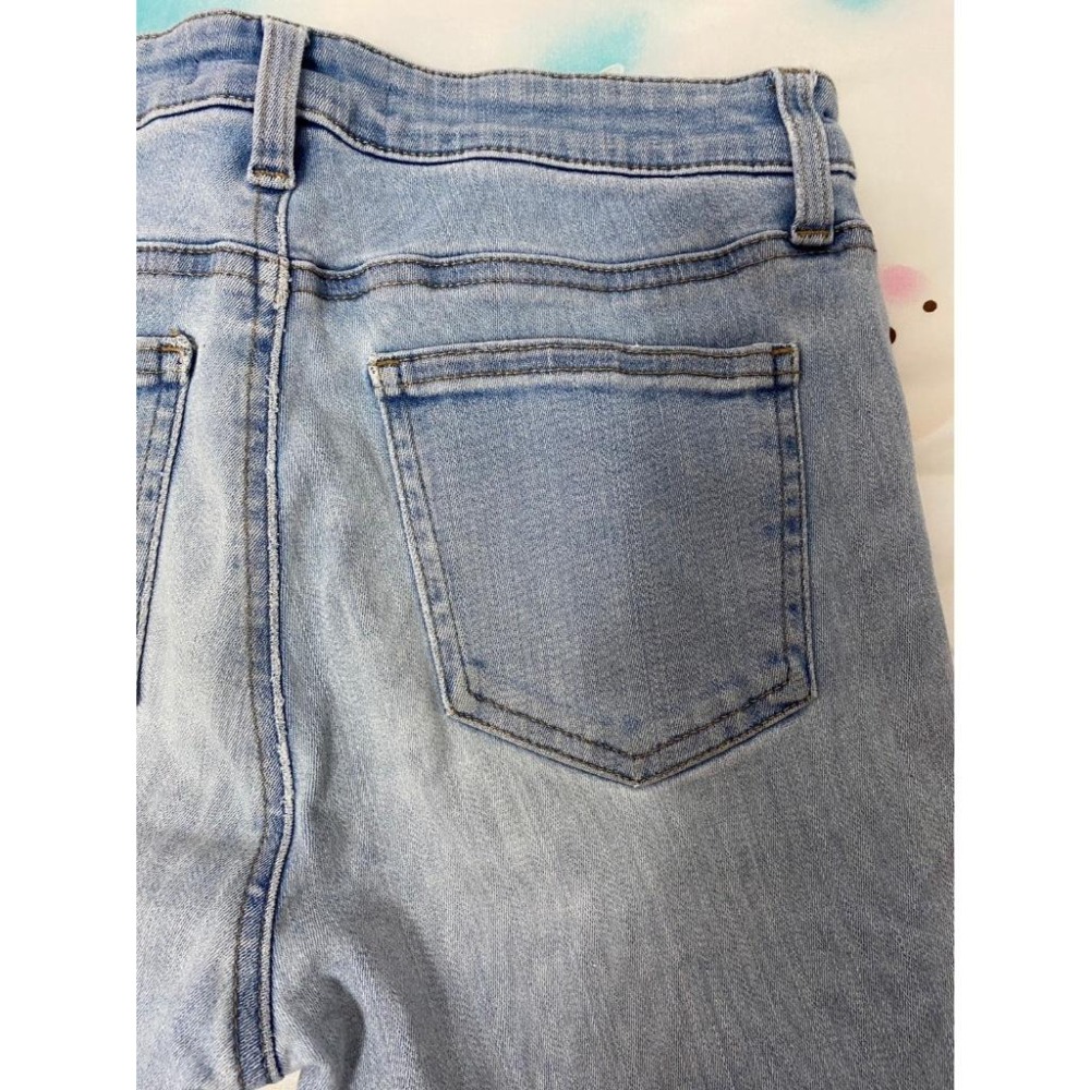 二手 女 UNIQLO 牛仔長褲 藍色 26號 破壞 不收邊 日本 品牌 台灣 門市 牛仔褲 古著-細節圖6