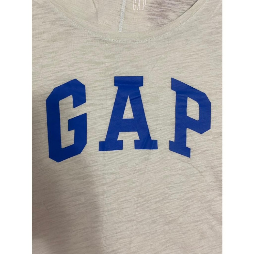 二手 女 GAP 短袖T恤 淺綠色 S號 藍色標誌 英文 薄款 寬鬆 圓弧下擺 短T 圖T 上衣 外搭 旅遊 休閒 古著-細節圖3