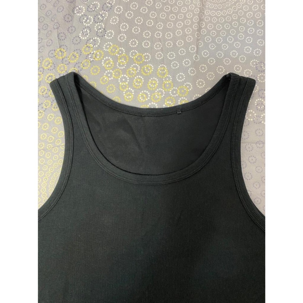 二手 男 LATIV 背心 黑色 M號 坦克 內搭 休閒 舒適 台灣 品牌 官網 古著-細節圖3