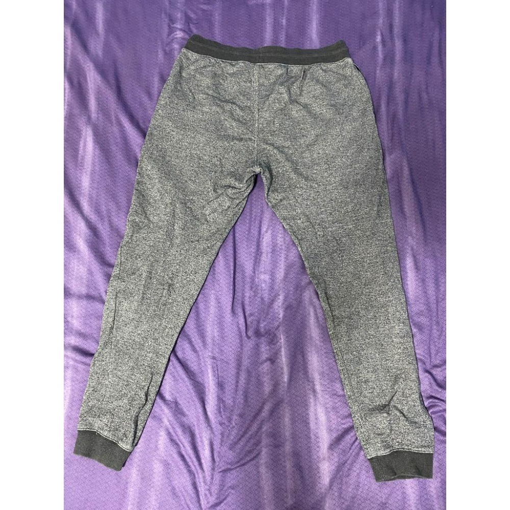 二手 男 H&M 休閒長褲 麻花深灰色 M號 束口 居家 運動 瑞典 品牌 台灣 門市古著-細節圖2