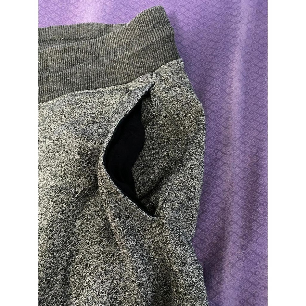 二手 男 H&M 休閒長褲 麻花深灰色 M號 束口 居家 運動 瑞典 品牌 台灣 門市古著-細節圖3