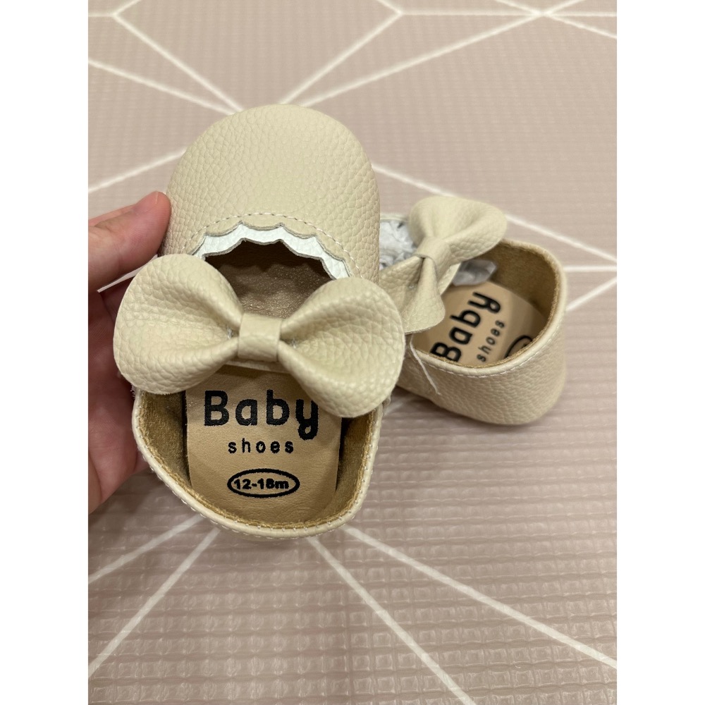 （全新）皮革奶油花邊蝴蝶結軟底學步鞋-細節圖4