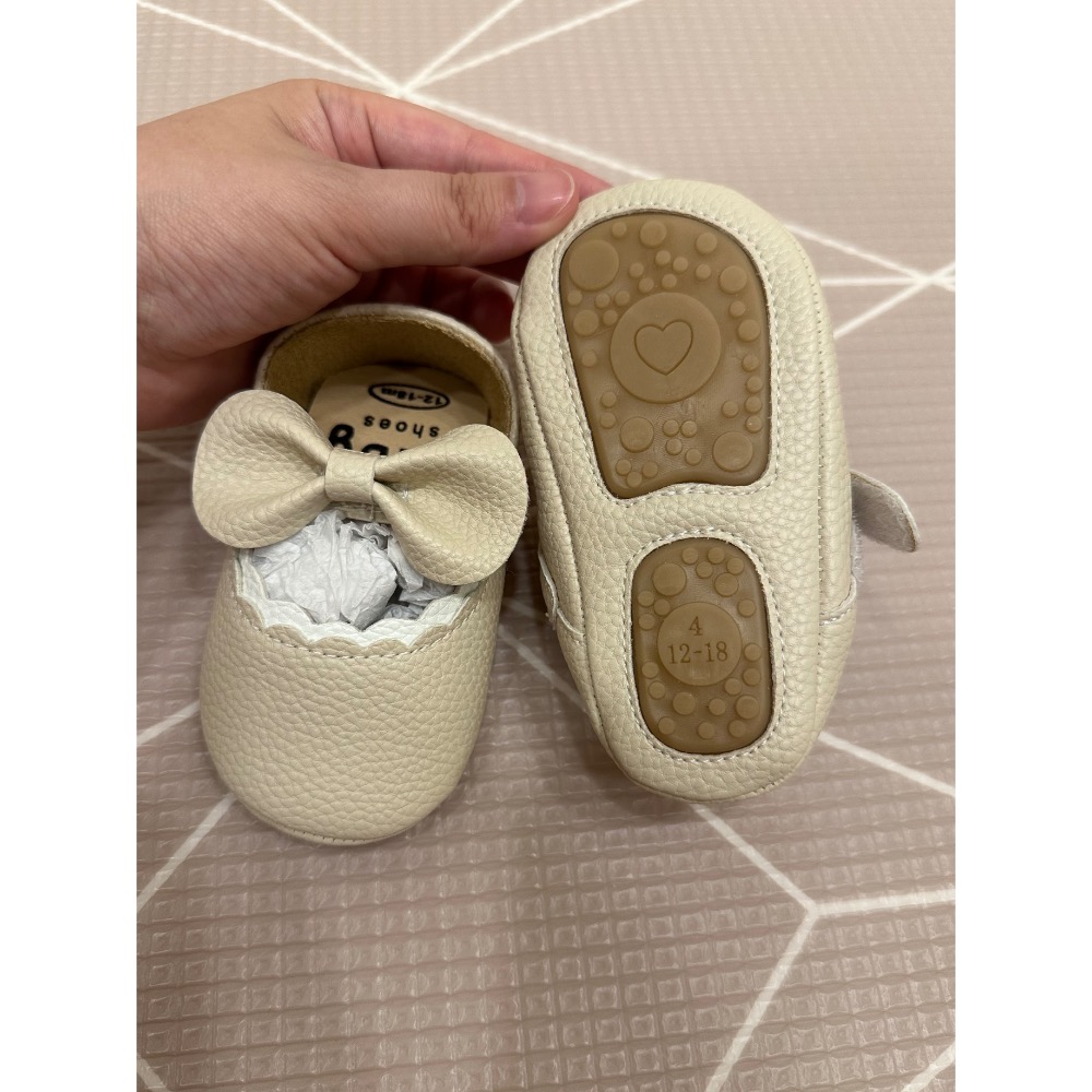 （全新）皮革奶油花邊蝴蝶結軟底學步鞋-細節圖5