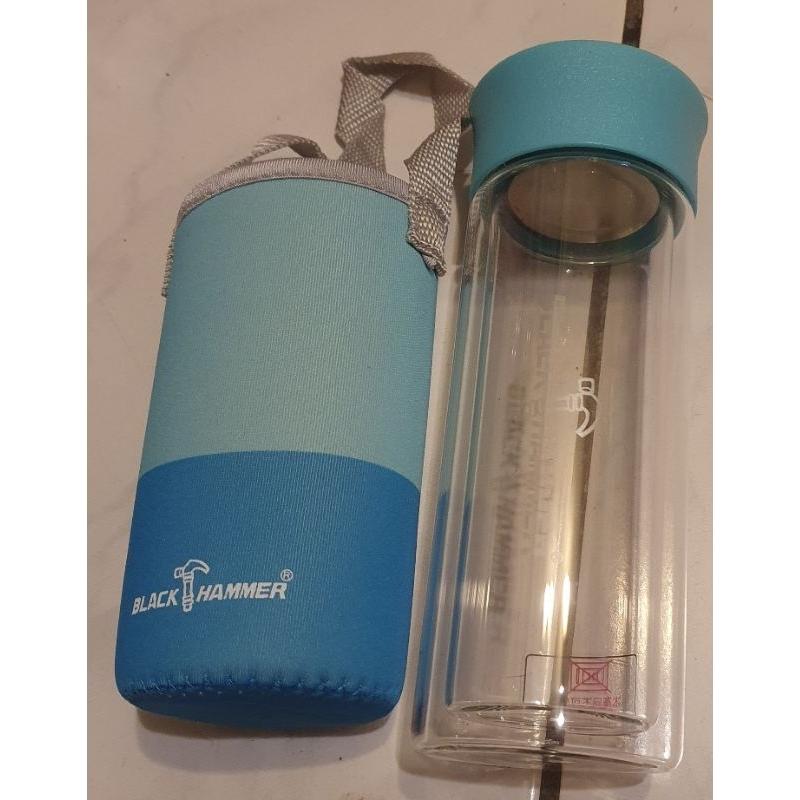 流線玻璃瓶 500ml 全新未使用  隨行杯 冰淇淋杯 2入1組浮雕高腳杯 樂扣樂扣優質矽膠提袋水壺 580ml-細節圖3