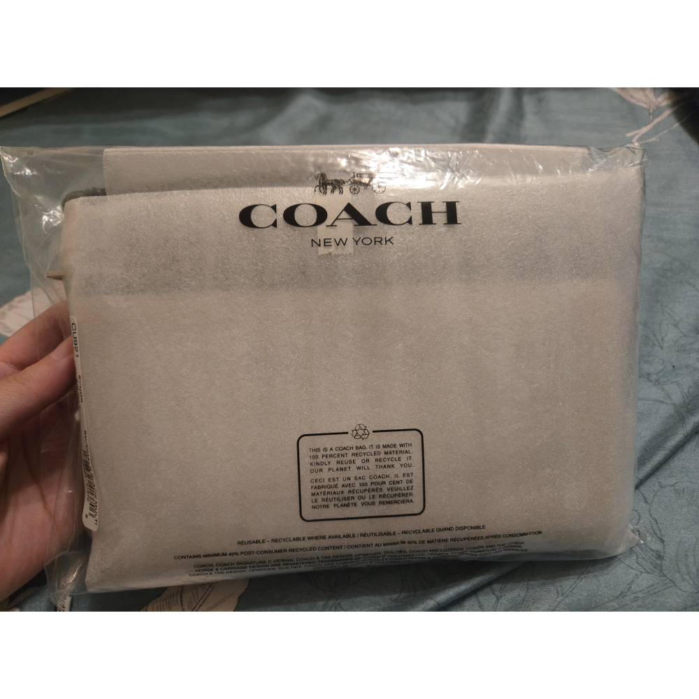 COACH 拚色荔枝紋大小雙層拉鍊大手拿包-黑/白-細節圖4