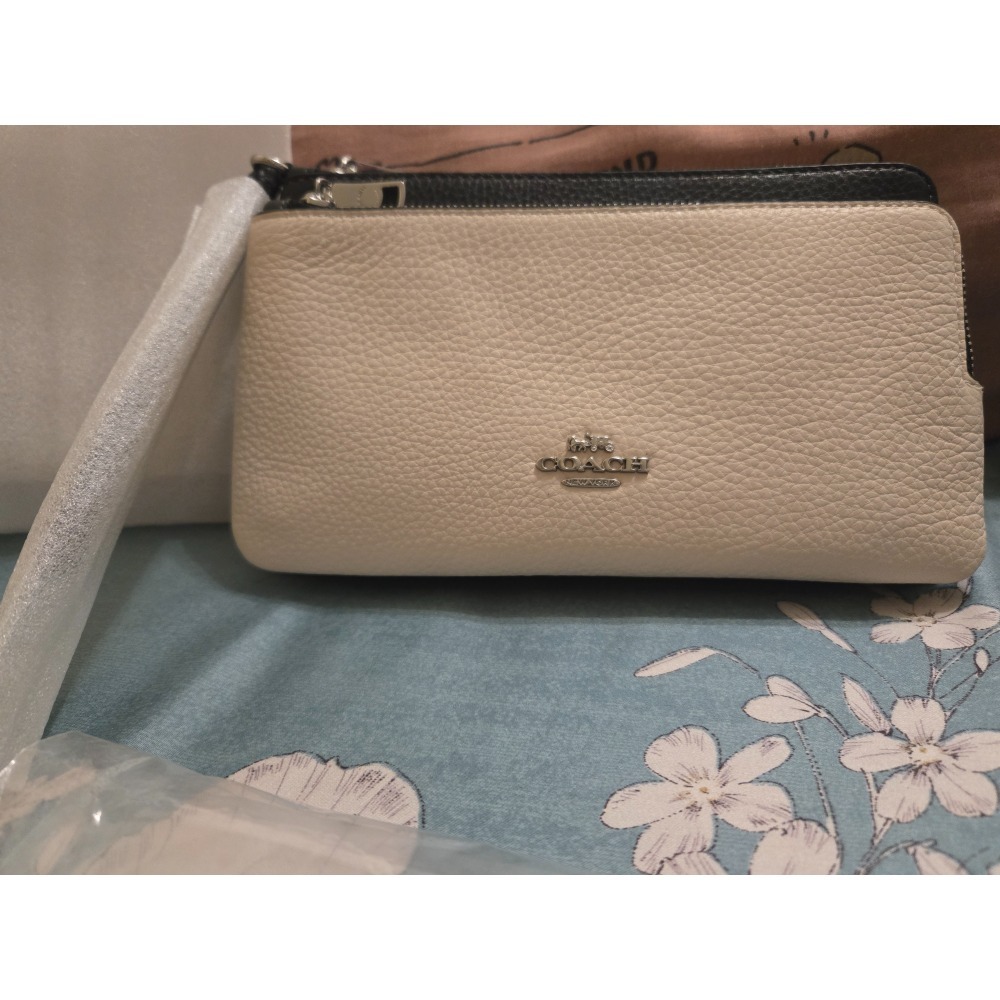 COACH 拚色荔枝紋大小雙層拉鍊大手拿包-黑/白-規格圖4