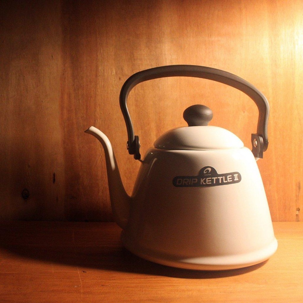 【野田琺瑯 Noda Horo】日本製琺瑯茶壺 DK-200 琺瑯手沖壺 2L｜藍色／黃色／白色-細節圖5