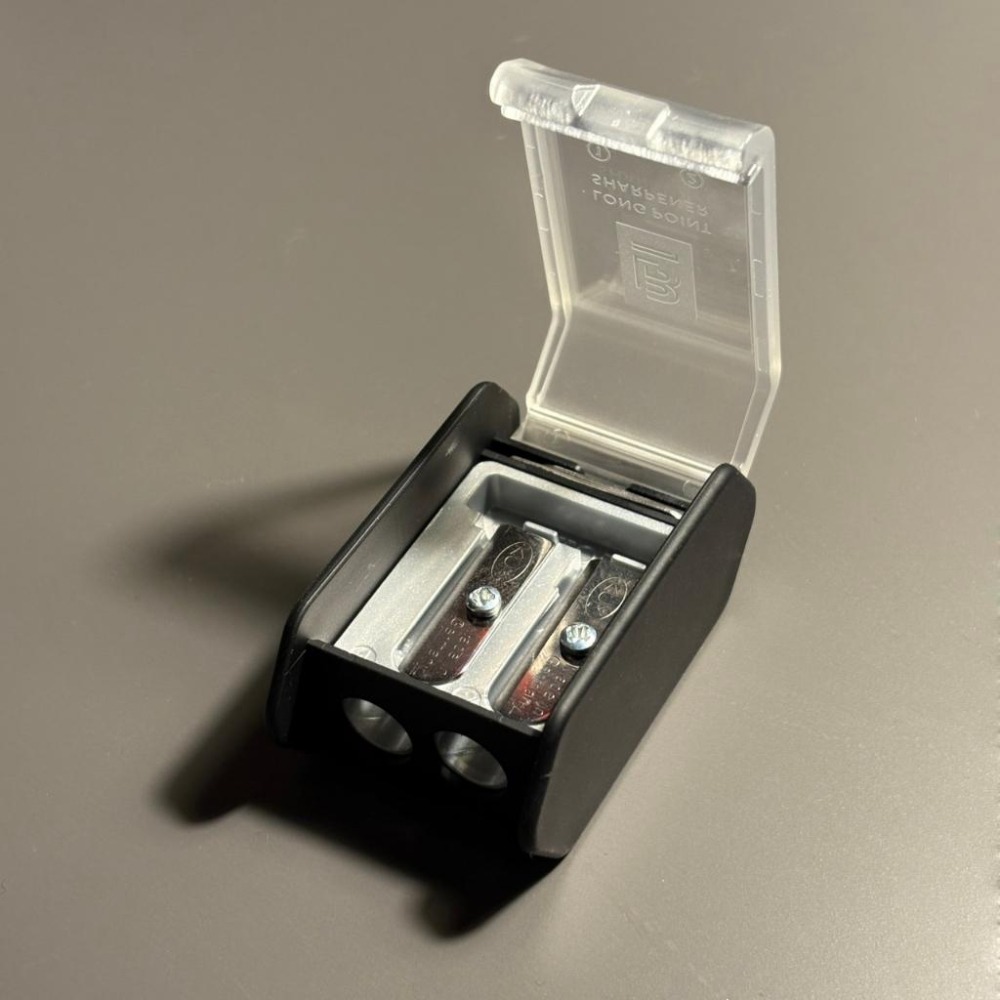 【Blackwing】二段式削鉛筆器 黑/灰-細節圖5