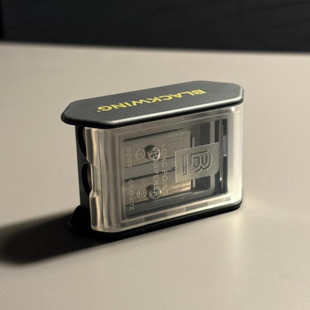 【Blackwing】二段式削鉛筆器 黑/灰-細節圖6