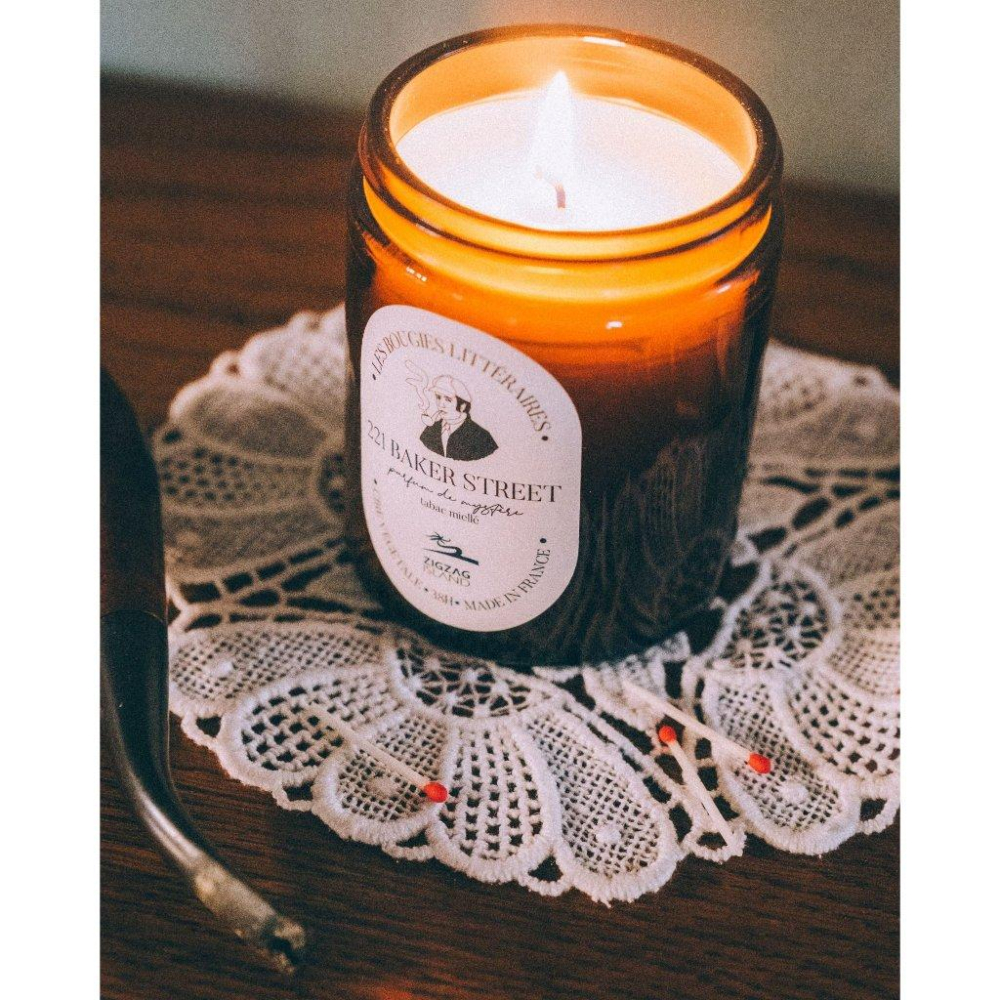 【ZIGZAG】名人系列-貝克街221 Baker Street 植物蠟燭・蜂蜜菸草香-細節圖3
