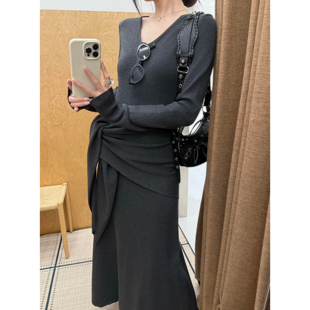 韓系氣質慵懶風V領修身針織連身長裙(配披肩)-細節圖5