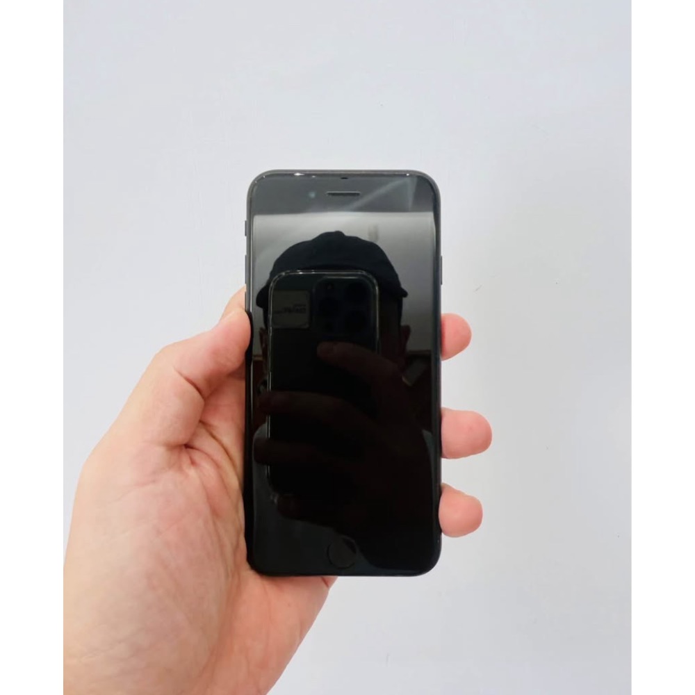 iPhone SE2 128G 黑色 外觀9.8新電池最高100% 分期付款0利率/高價回收舊機折抵/門號搭配優惠-細節圖2