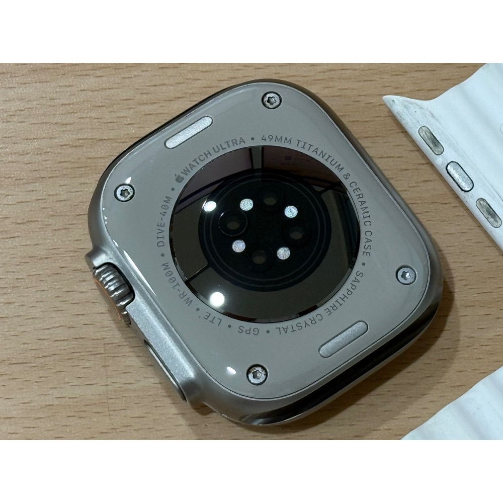 Apple Watch Ultra2 49mm LTE 原色鈦金屬 外觀9.8新電池99% 分期付款0利率/高價回收舊機-細節圖2