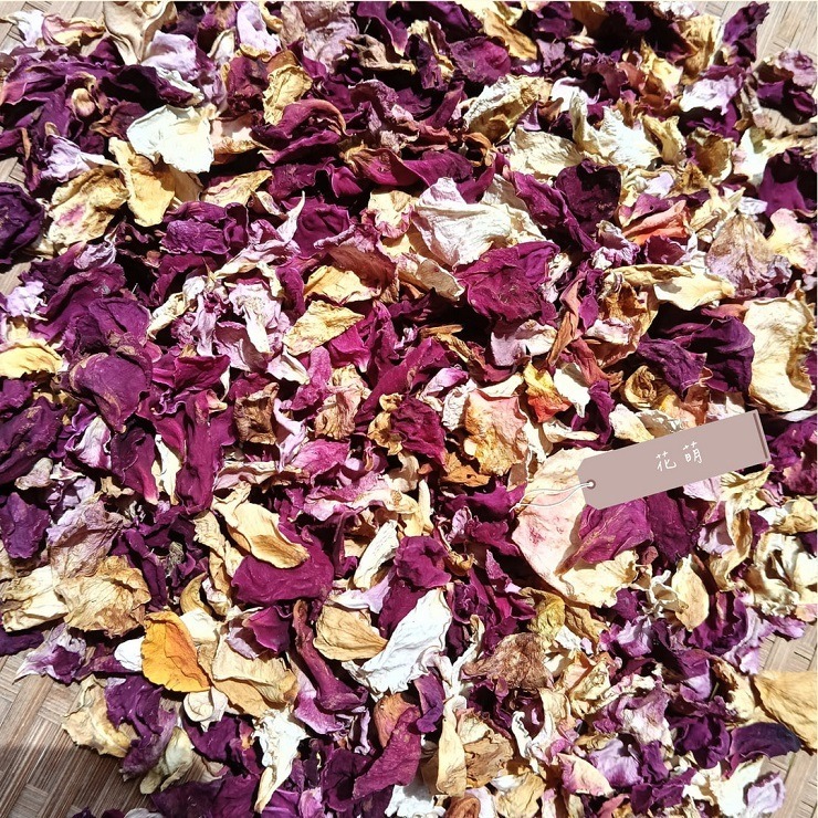 玫瑰花瓣 台灣種植 自採自曬 自然農法 甜香濃郁 乾燥玫瑰 泡澡 沐浴 求婚 手工皂 乾燥花瓣 泡澡花瓣 花瓣浴 spa-細節圖8