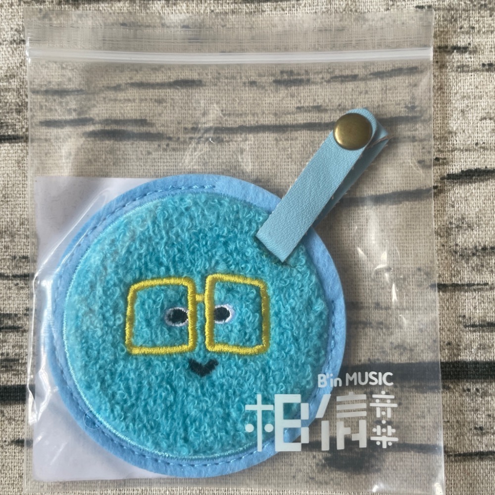 五月天 #5525  因為你所以五 阿信 瑪莎 怪獸 冠佑 石頭 隨身磁扣包吊飾 全新 臺北大巨蛋扭蛋周邊-規格圖9