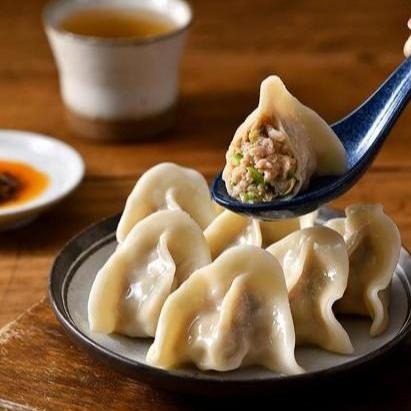【蓉耀食品】阿在伯 冷凍手工水餃(高麗菜/韭菜)  100粒/包-細節圖2