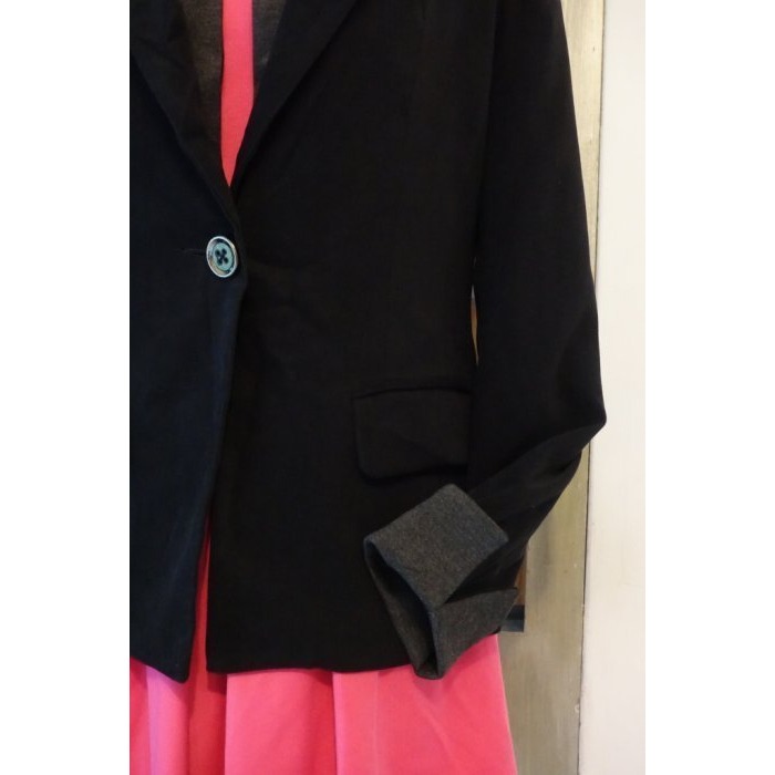 [C.M.平價精品館]S碼現貨特價/設計師精品專櫃/別緻可卸式雙層領反摺袖口修身有型長袖單扣外套731-細節圖3