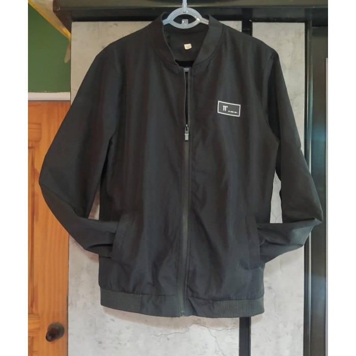 全新品/設計師精品專櫃/ 別緻可卸式雙層領反摺袖口修身有型長袖單扣外套-細節圖5
