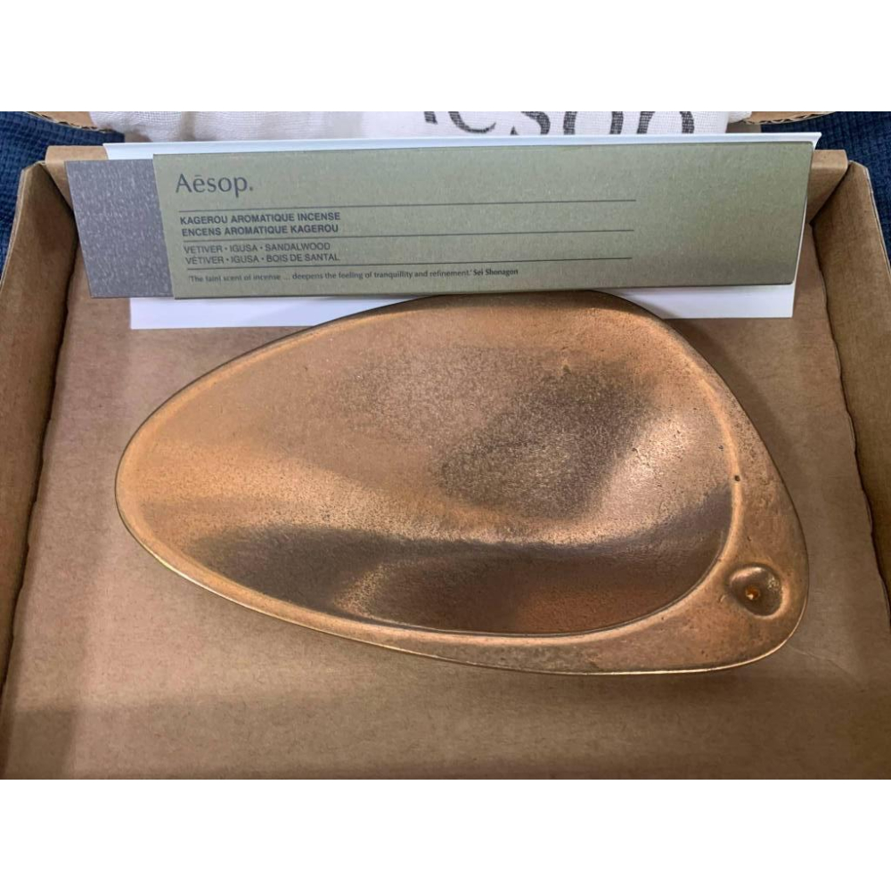 Aesop  蜻蛉  線香  蜻蛉線香 木質 辛香 扁柏 岩蘭草 檀香 青銅線香座 高級線香 日本進口 附香立 手工線香-細節圖2